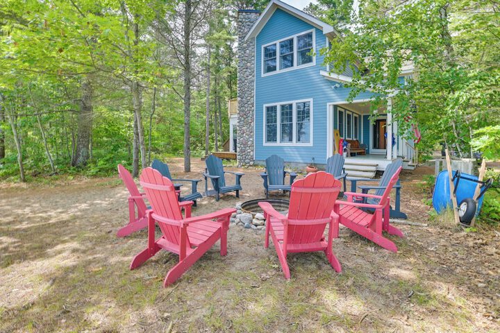 Waterfront Cheboygan Home w / Fire Pit