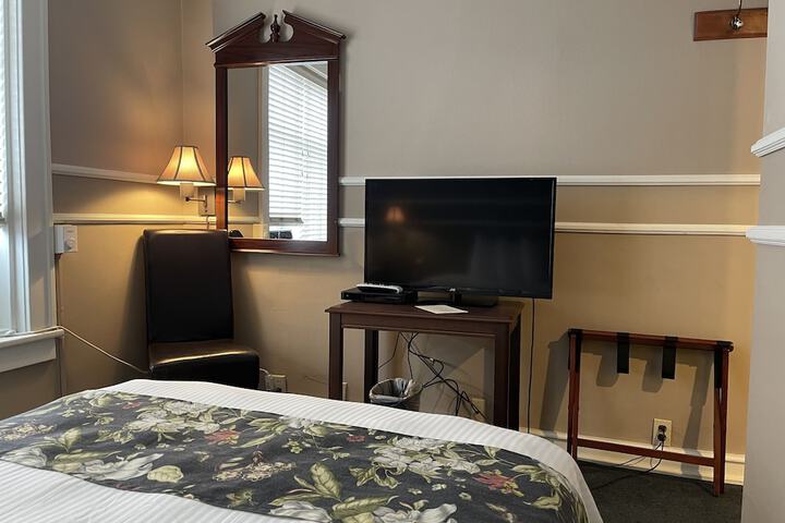 Room 22 of 32