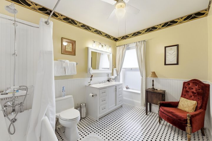 Heber Senator Bed and Breakfast