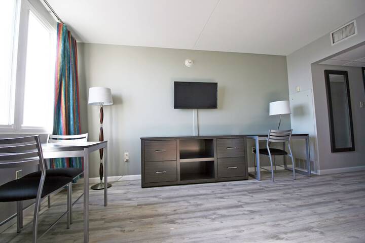 Room 11 of 51