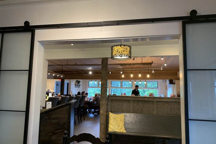 Woodbridge Inn & Tavern