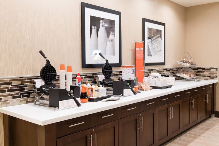 Hampton Inn & Suites Fayetteville