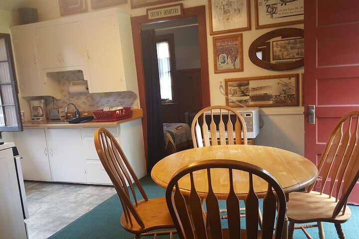 Room 100 of 175