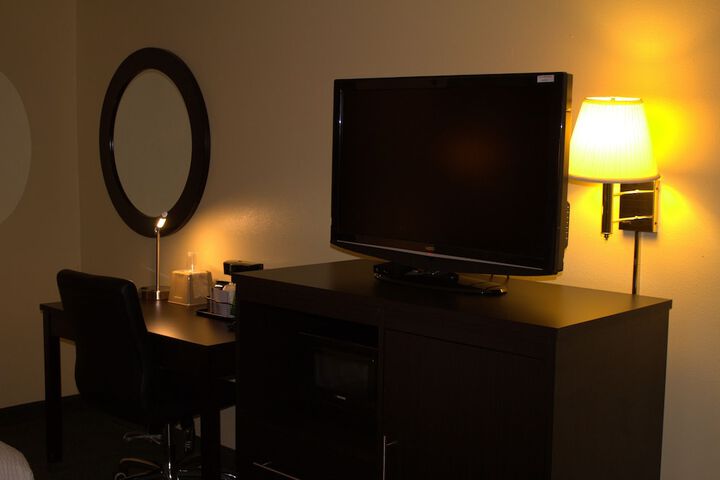 Super 8 by Wyndham Colby