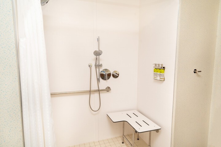 Room 20 of 32