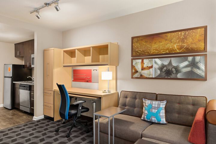 Room 16 of 24
