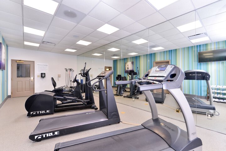 Holiday Inn Express St. Louis West - OFallon by IHG