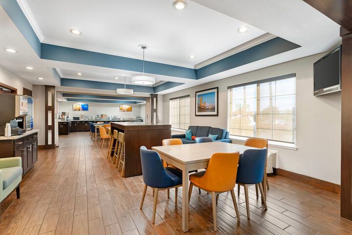 Comfort Inn & Suites Sacramento - University Area