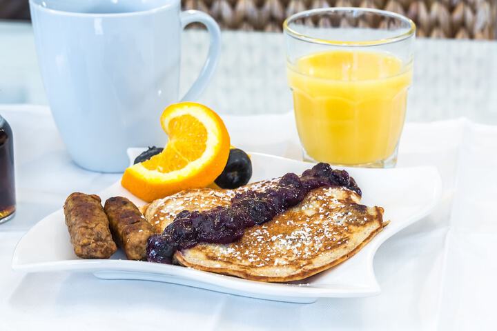 Breakfast/Coffee Service 72 of 78