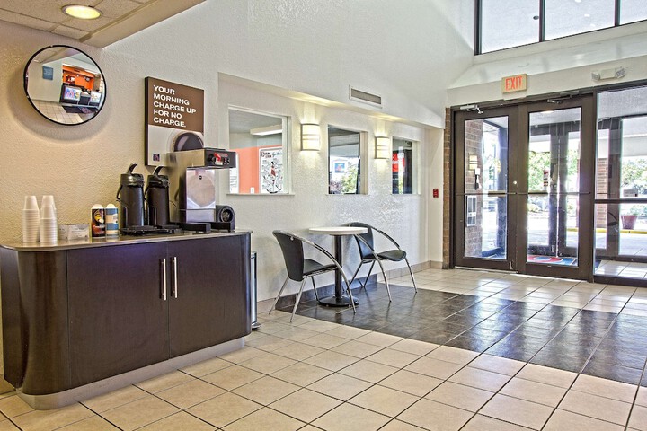 Motel 6 East Brunswick NJ