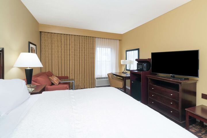 Room 15 of 40