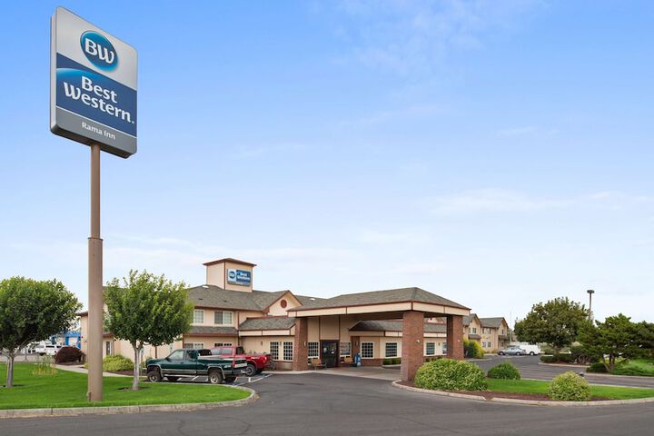 Hotel 2 of 43