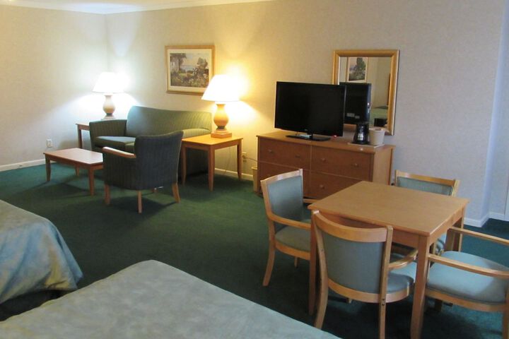 Room 40 of 92