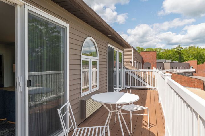 Ogunquit River Inn & Suites