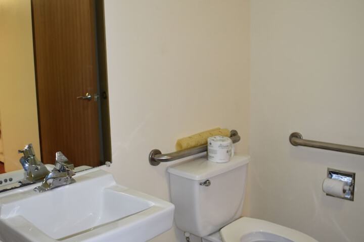 Room 15 of 19