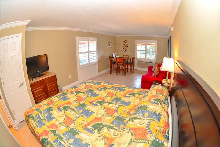 Room 14 of 40