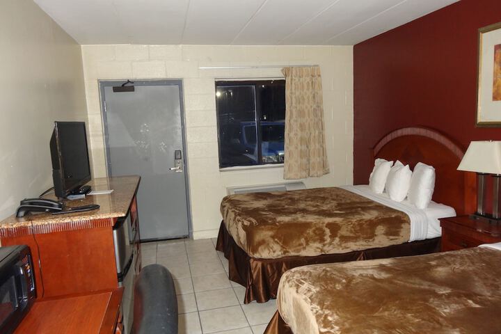 Red Apple Inn