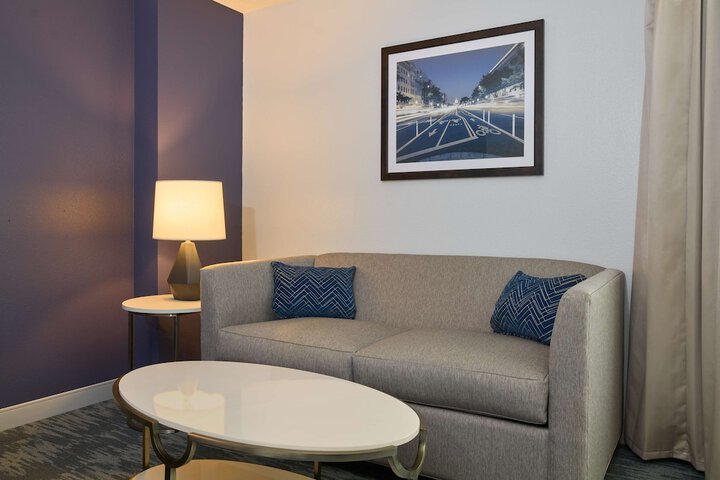 Room 13 of 65