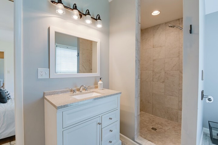 Chic Nashville-area Retreat w / Private Pool!