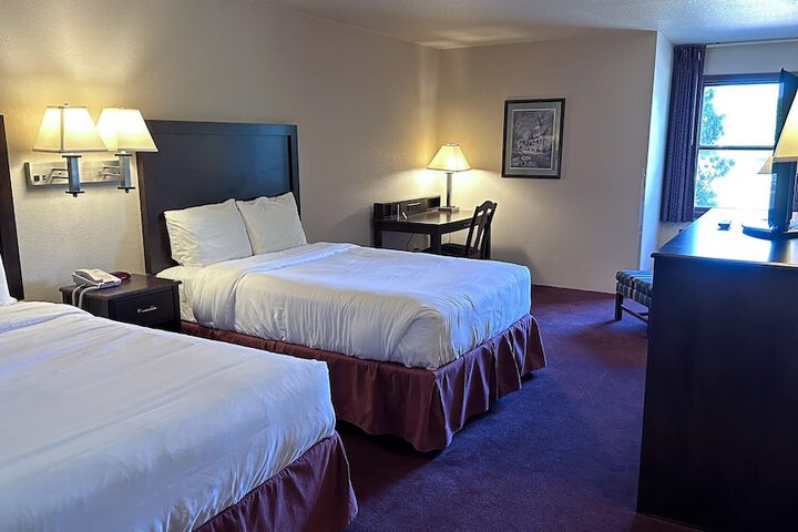 Room 11 of 27