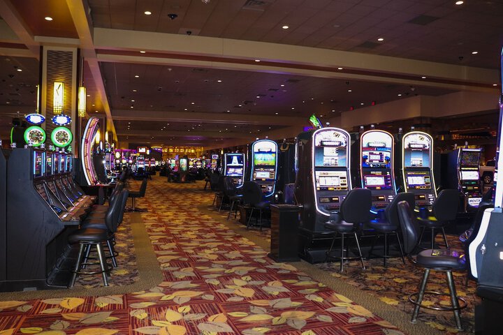 Entertainment 38 of 42