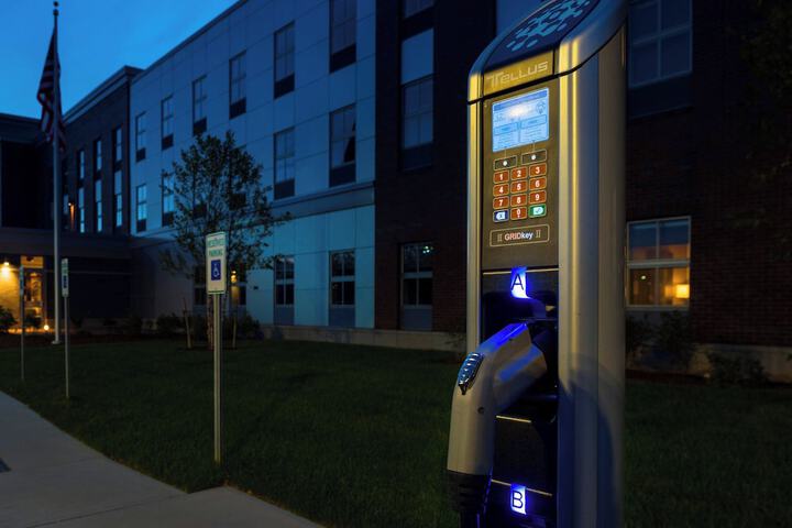 Courtyard by Marriott Edgewater NYC Area