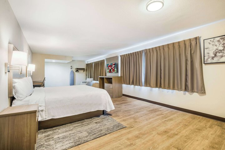 Room 15 of 34