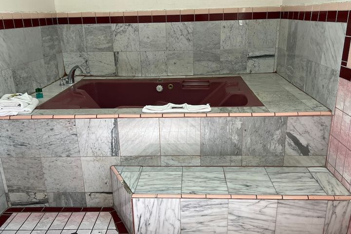 Economy Inn