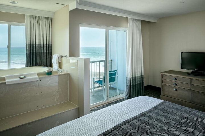 Room 12 of 46