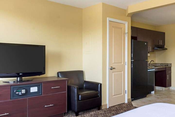 Room 17 of 35