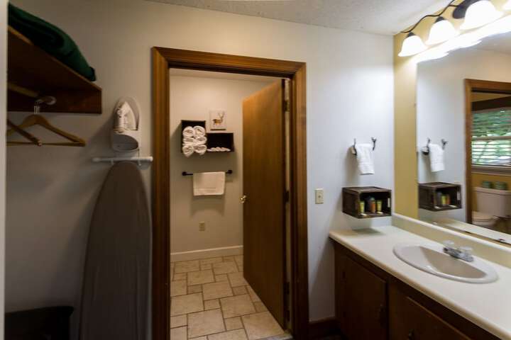 Room 27 of 106