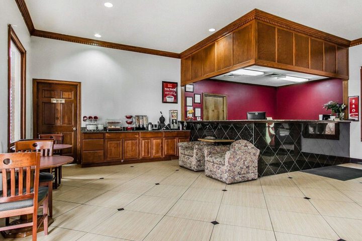 Econo Lodge Inn & Suites Enterprise