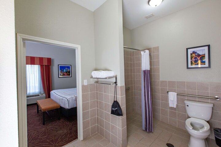 Room 18 of 61