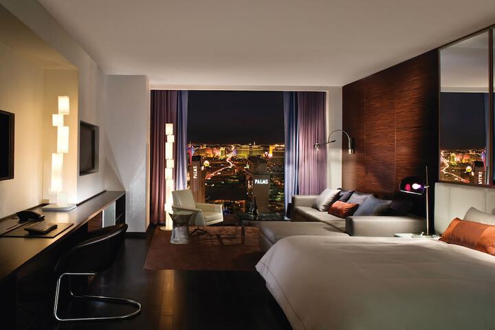 Room 10 of 21