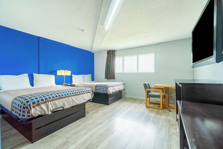 Room 30 of 76