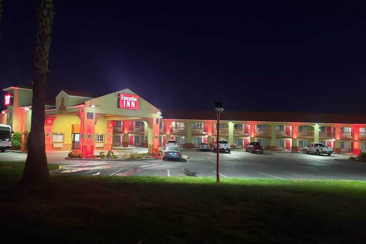 Executive Inn