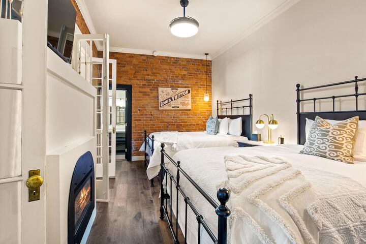 Bespoke Inn Flagstaff