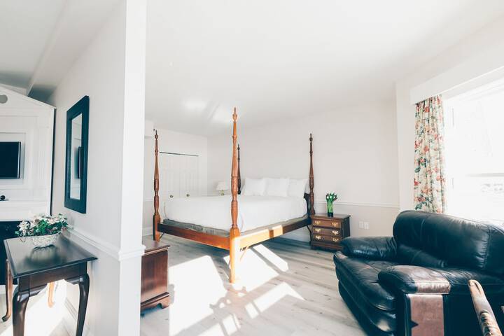 Room 6 of 20