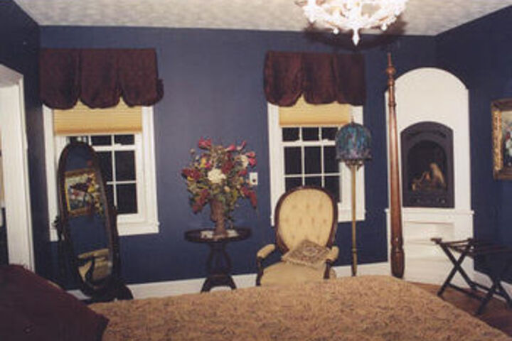 Monier Manor