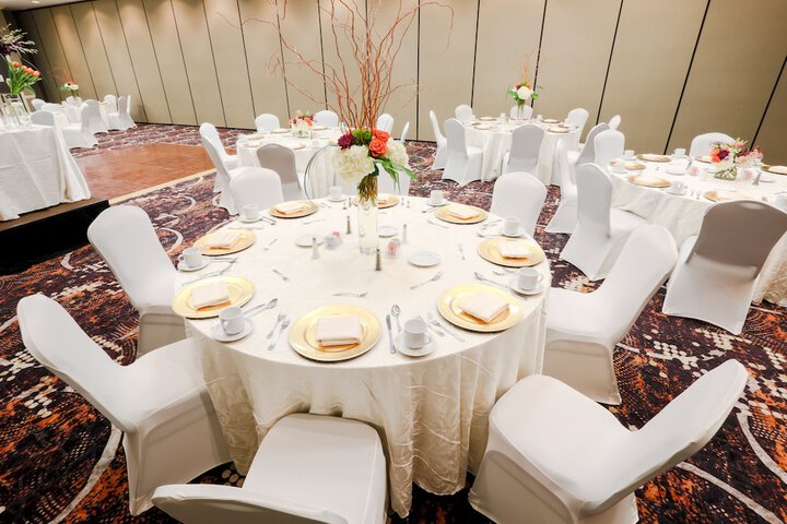 Ballroom/Hall 68 of 72