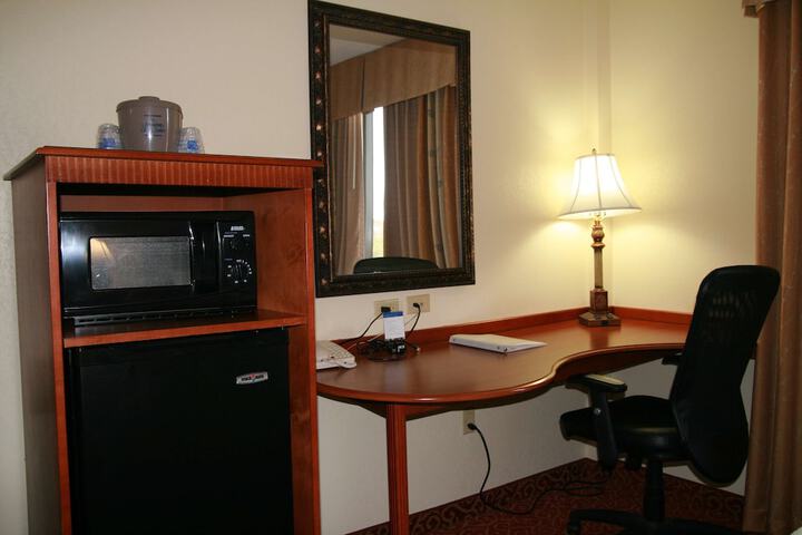 Hampton Inn & Suites McComb