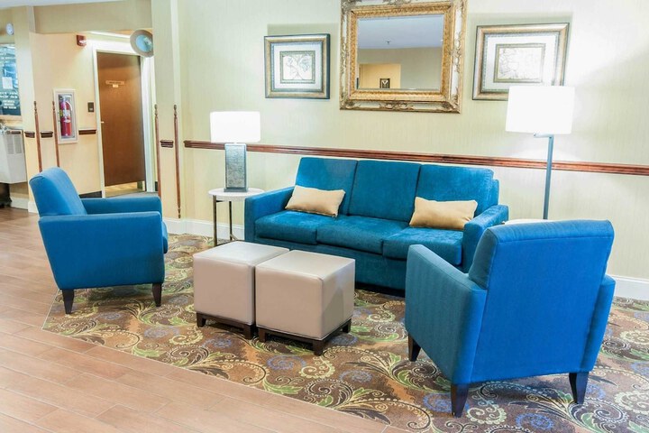 Hotel Interior 4 of 27