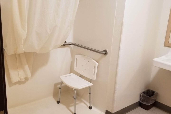 Room 213 of 232