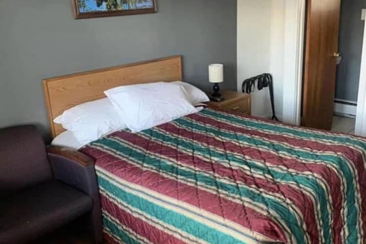 Room 14 of 36