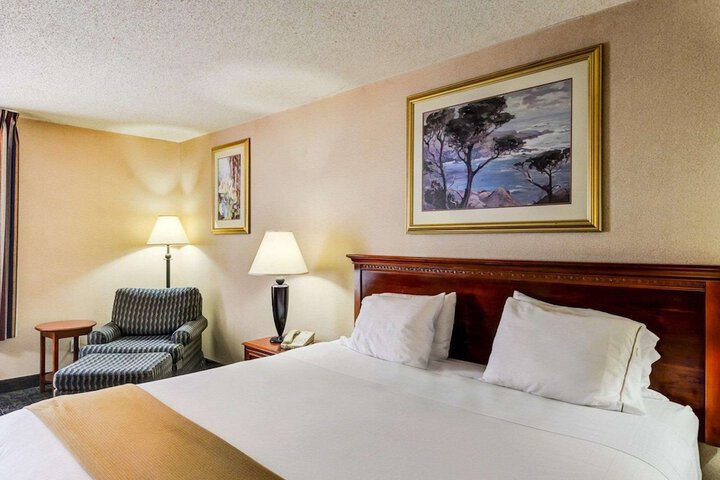 Room 22 of 41