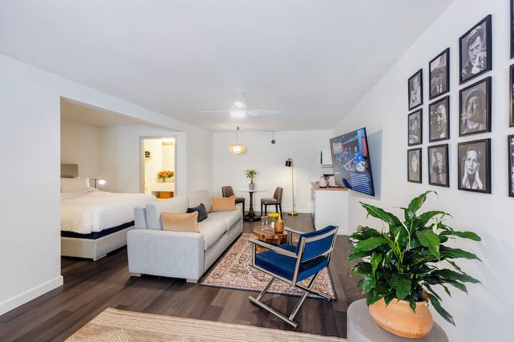 Room 15 of 24