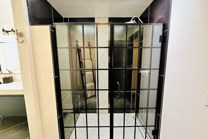 Room 107 of 120