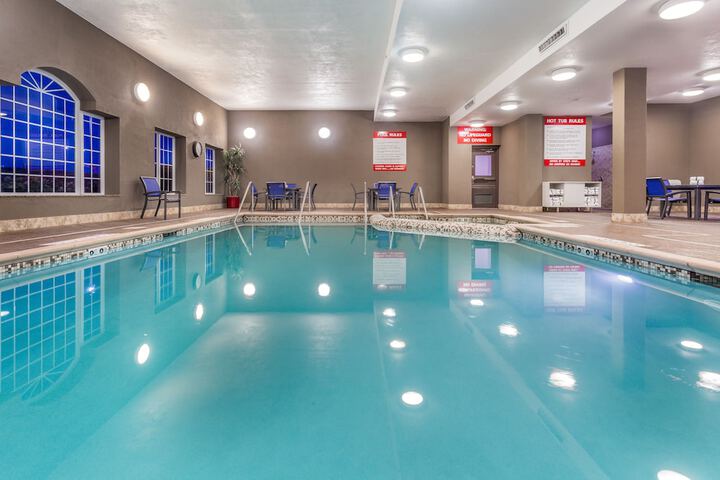 Pool 10 of 42