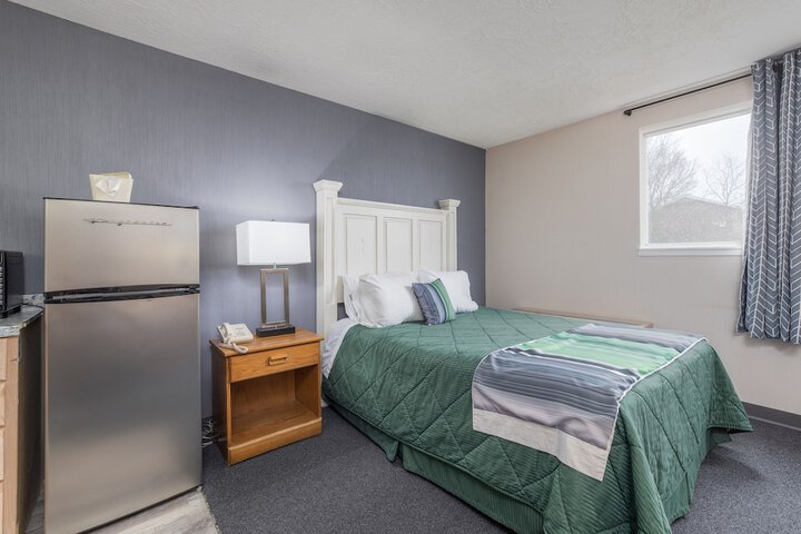 Room 25 of 29