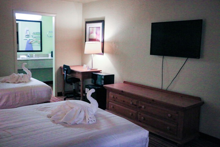Room 34 of 46